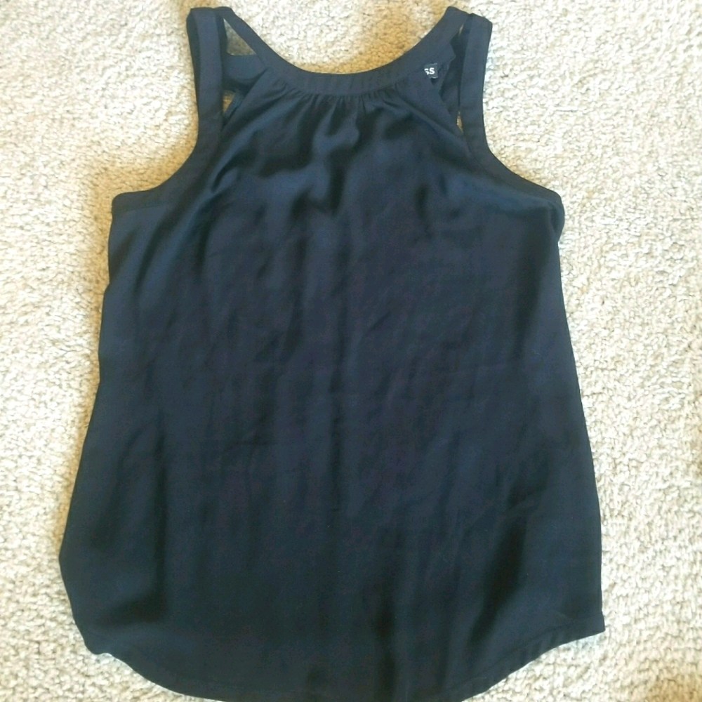 Express Top - Picture 2 of 7